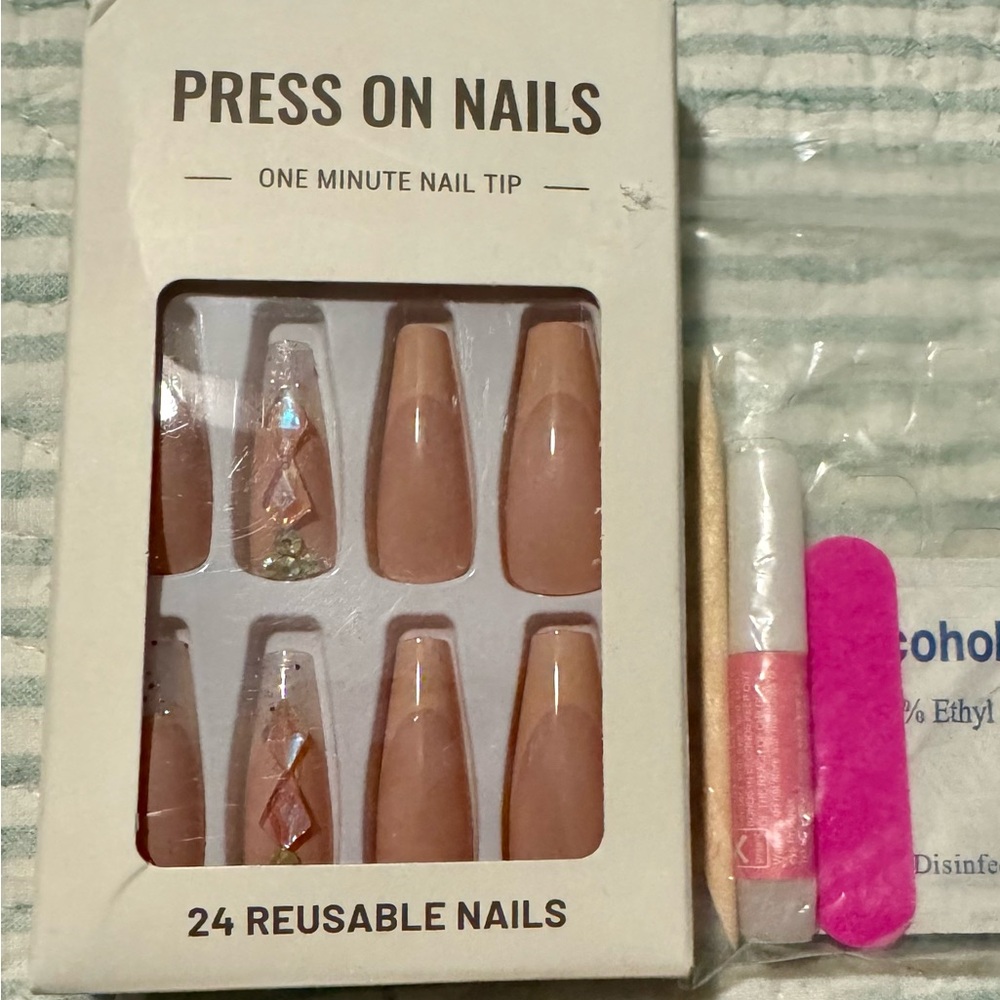 Nude Pink Reusable Nail Tips - 24 Pack